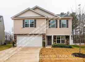 featured image of 1011 Laura Court