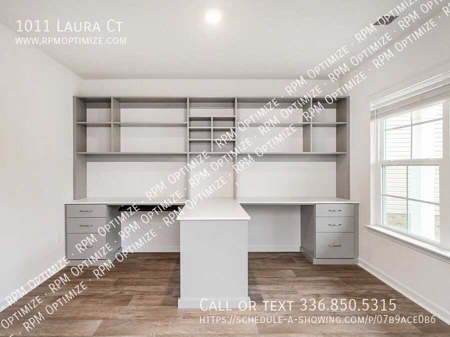 1011 Laura Court - Photo 2 of 45