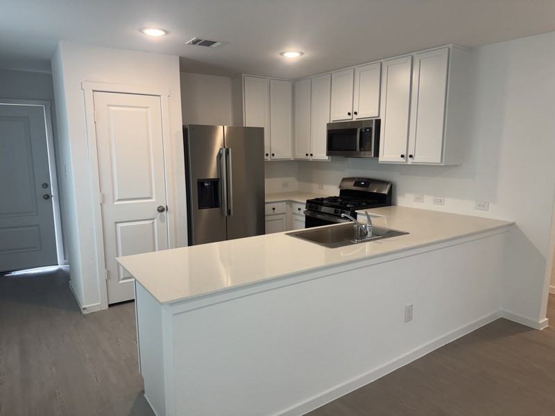 2843 Red Diamond - Photo 3 of 14