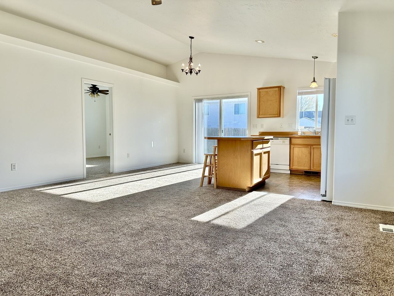 10113 W Barberry Rd - Photo 3 of 15