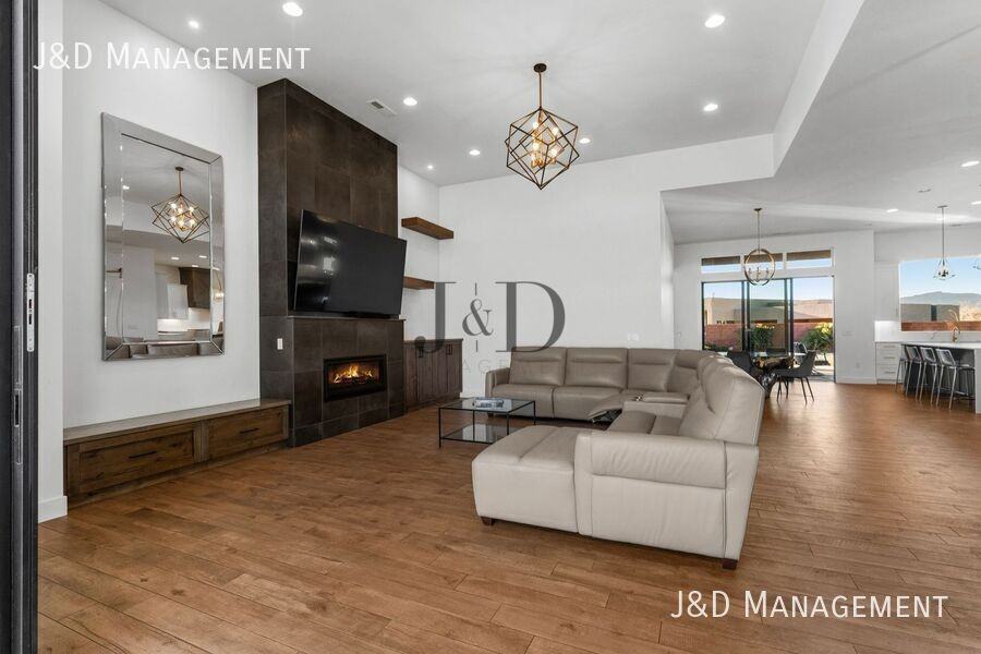 501 W 80 S - Photo 6 of 31