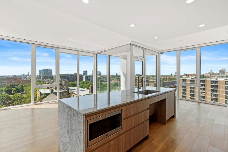 103 West Hill Street - Photo 2 of 20