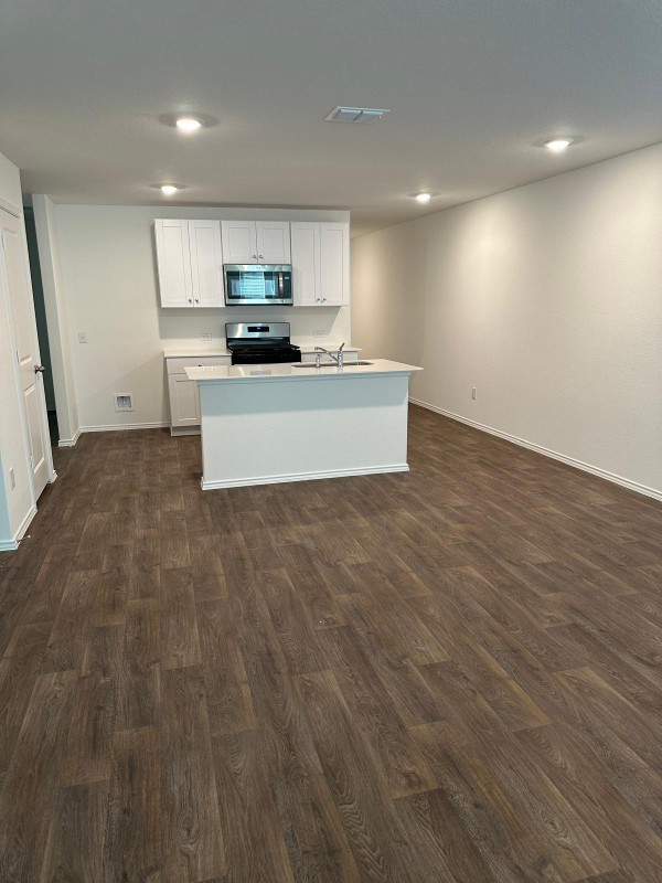 5032 Mark - Photo 7 of 20