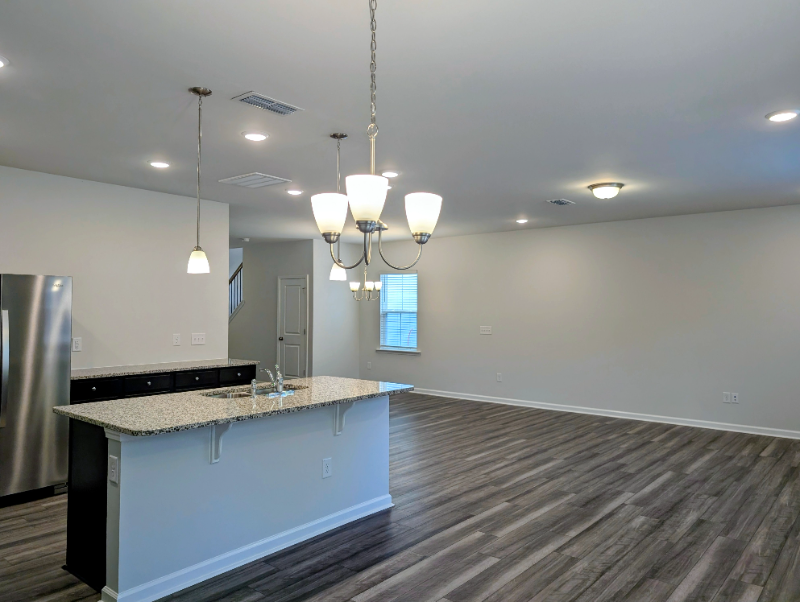 684 Ben Ledi Court - Photo 5 of 20