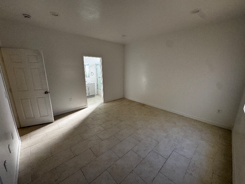 1239 North Roxbury Drive #ADU2 - Photo 3 of 6