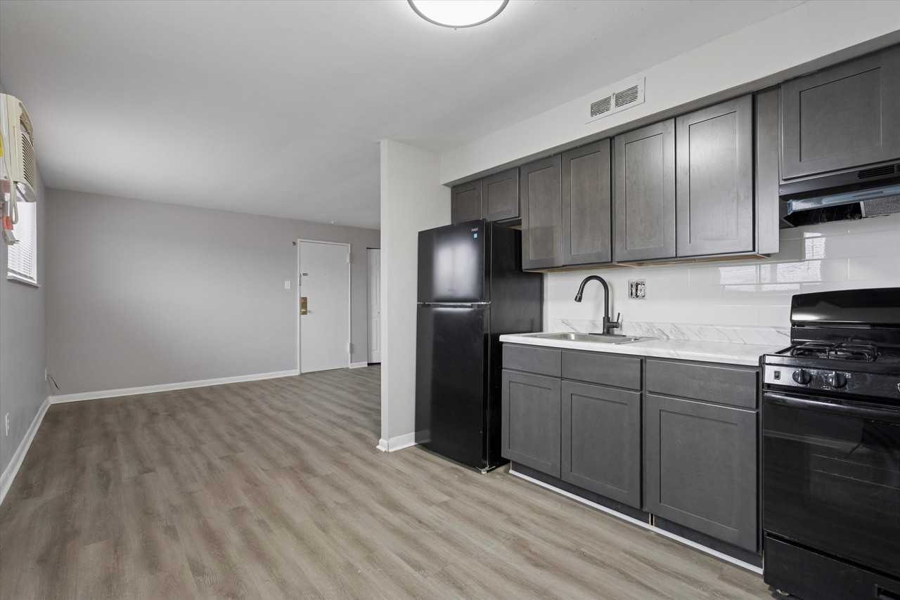 7108 Oxford Ave #22 - Photo 4 of 8