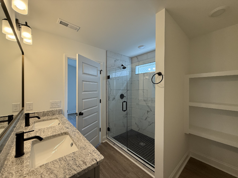 1065 Circle Drive - Photo 5 of 10