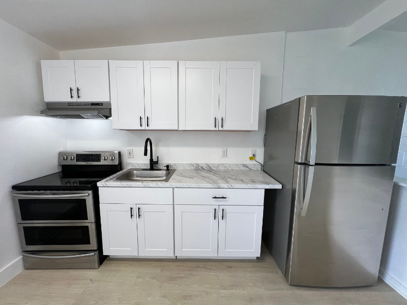 320 Boynton Beach Boulevard #06 - Photo 2 of 11