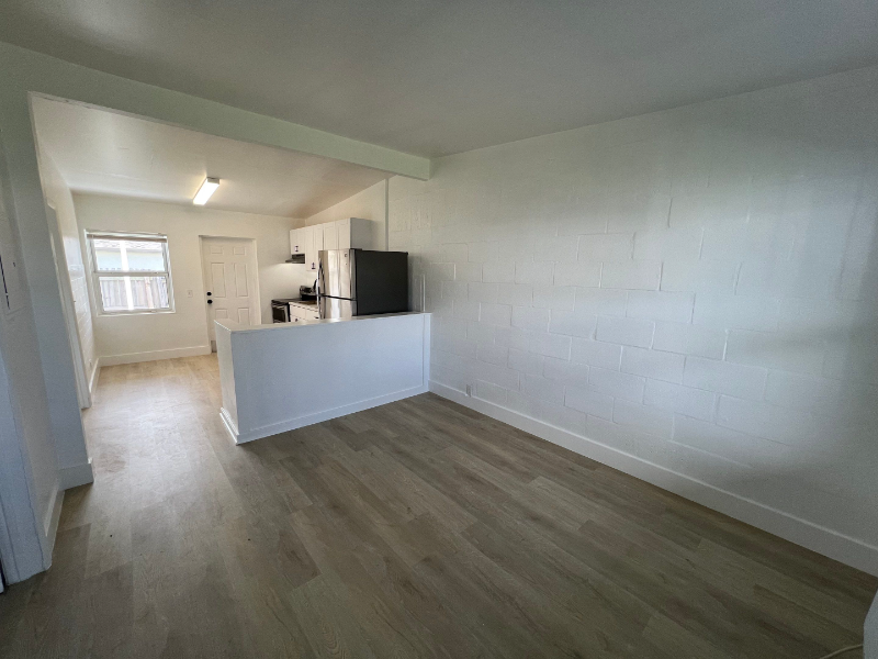 320 Boynton Beach Boulevard #06 - Photo 5 of 11