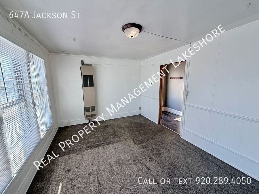 647A Jackson St - Photo 3 of 14
