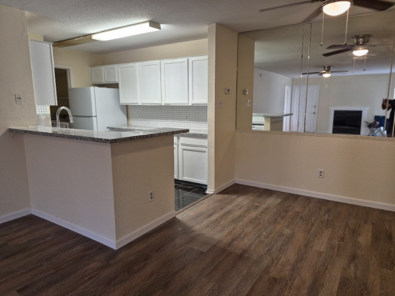 10847 Houston - Photo 5 of 9