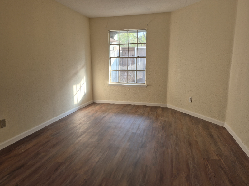 10847 Houston - Photo 6 of 9