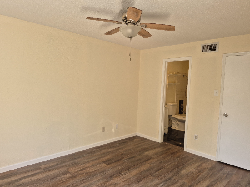 10847 Houston - Photo 7 of 9