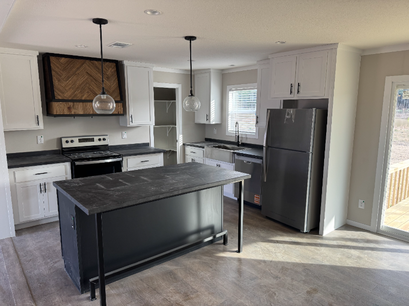 262 Patriot Lane - Photo 5 of 16