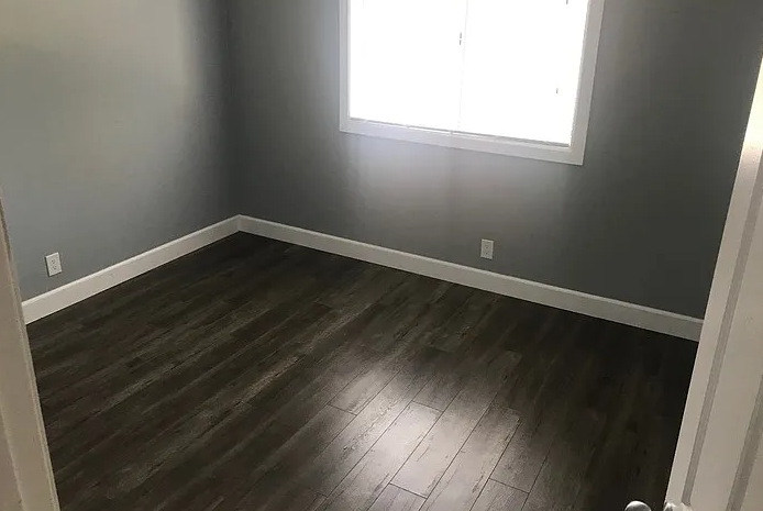 212 S Ave #A - Photo 7 of 10