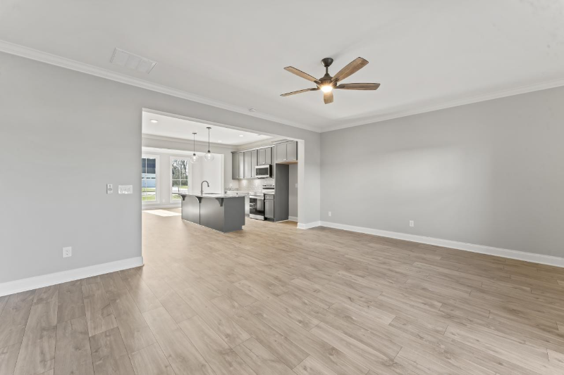 1347 Rebecca Johns Dr - Photo 5 of 29