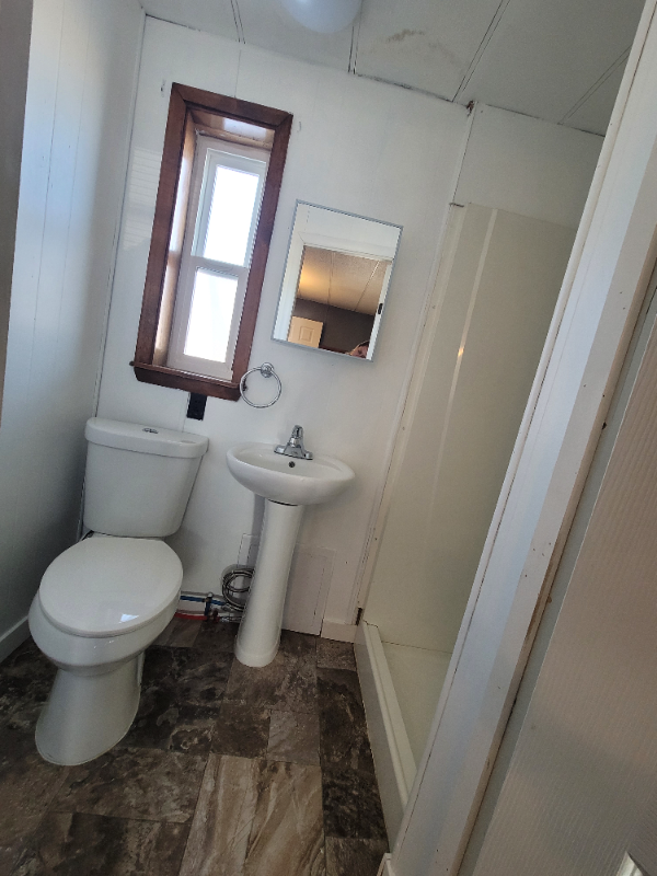 595 Charles Avenue - Photo 7 of 17