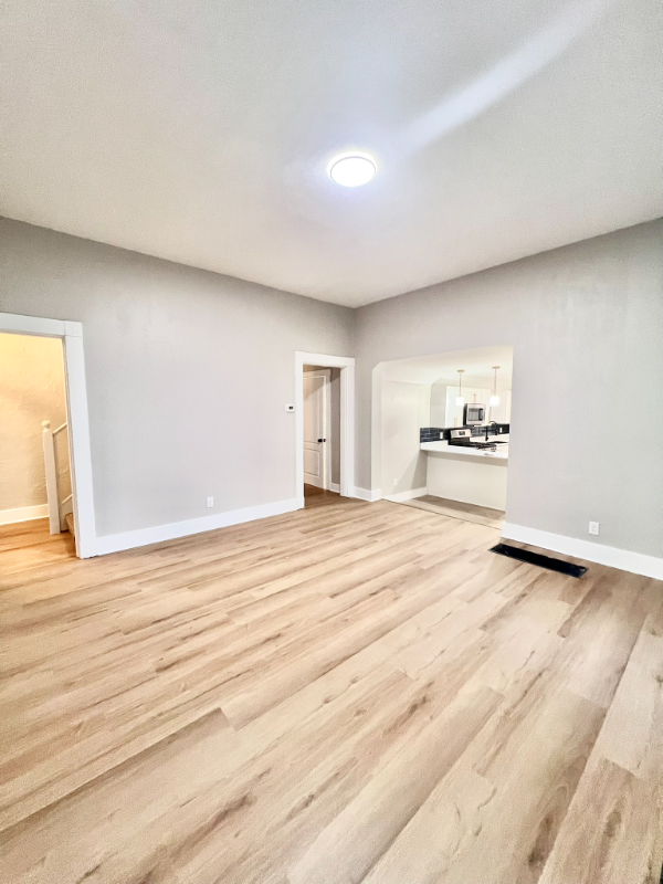 4932 Roanoke Street - Photo 4 of 20