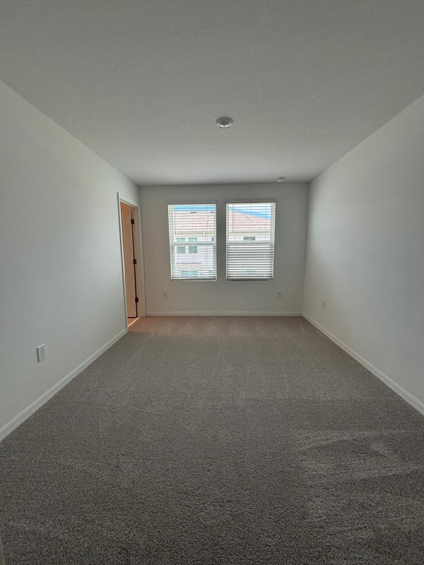 2984 Skyline Loop - Photo 6 of 8