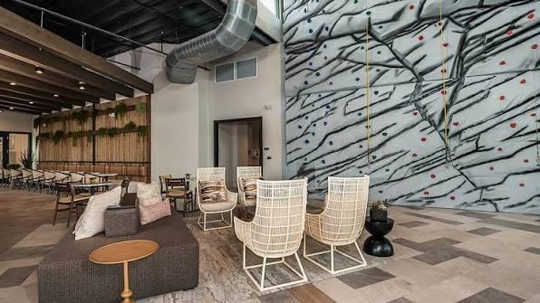 9100 Tequila Sunrise Drive - Photo 5 of 20