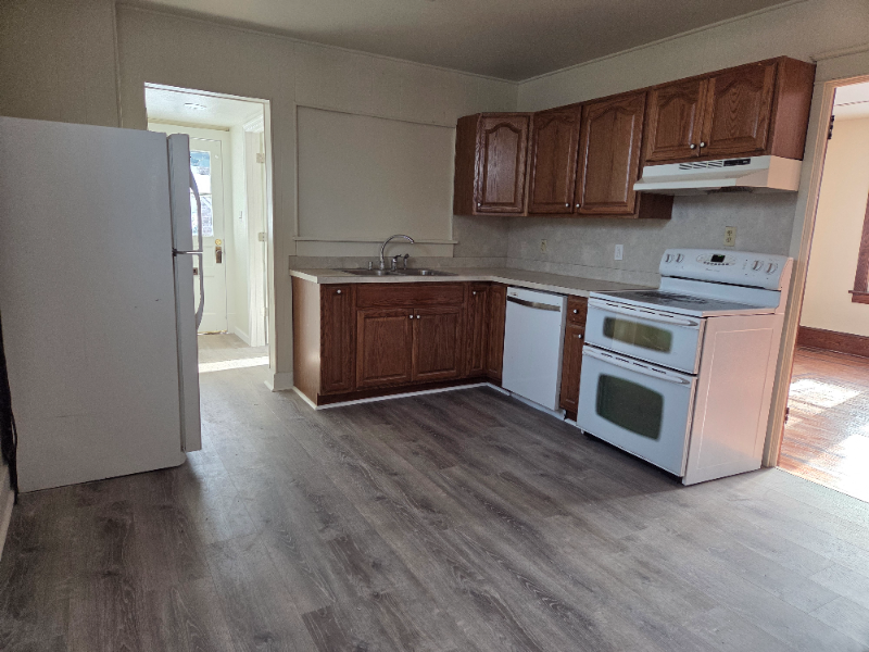 630 N Courtland St - Photo 5 of 20