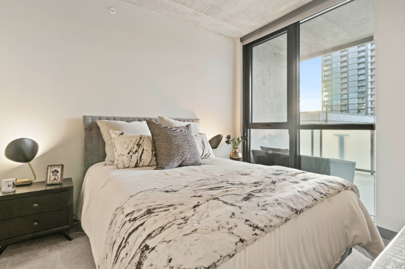 1349 West Lake Street - Photo 4 of 12