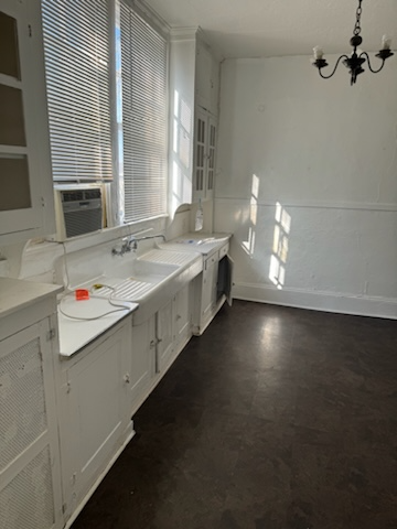 433 Worth Street Northwest No #4 - Photo 5 of 8