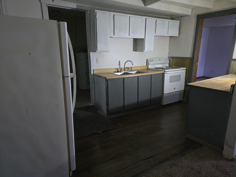 29 Creek Dr #1 - Photo 3 of 9