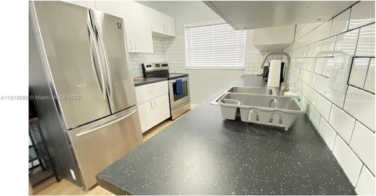 843 Northwest 3rd Street #843A - Photo 2 of 20