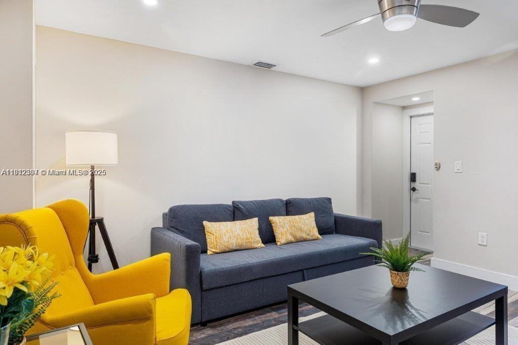 505 Se 20th St #505-1 - Photo 4 of 17