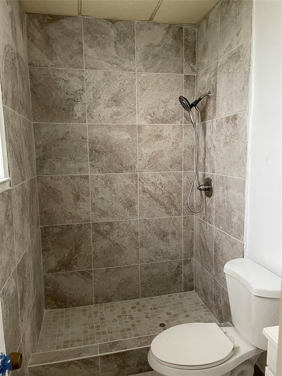 1628 Mckinley Street #1628 - Photo 6 of 8