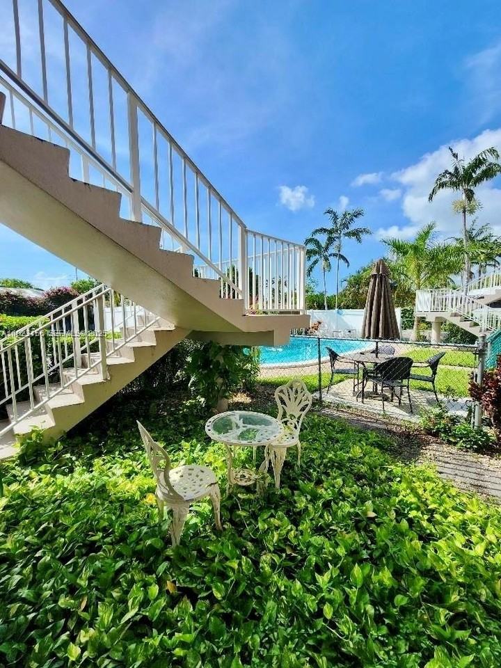 2665 Middle River Drive #2665-7 - Photo 2 of 8