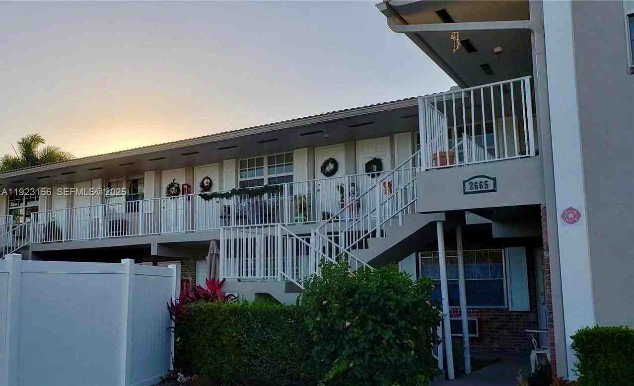 2665 Middle River Drive #2665-7 - Photo 5 of 8