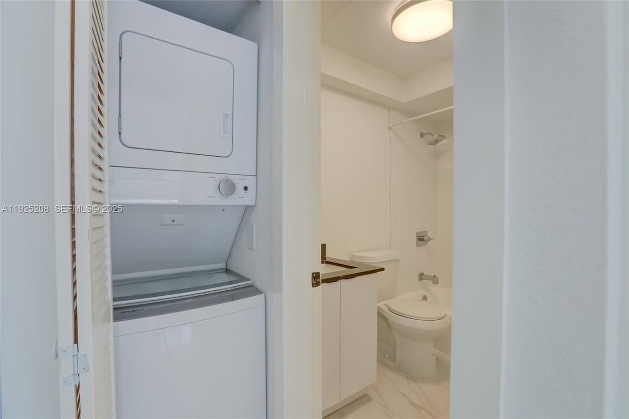 2140 Northeast 56th Street