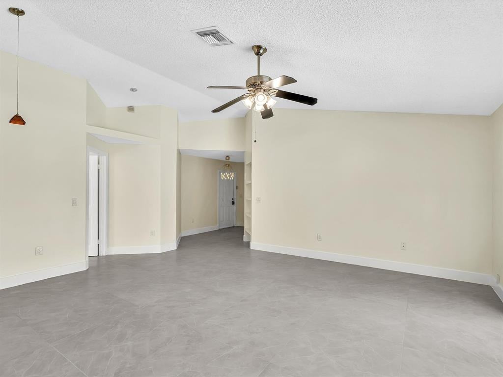 13400 Nw 5th Ct #13400 - Photo 4 of 50