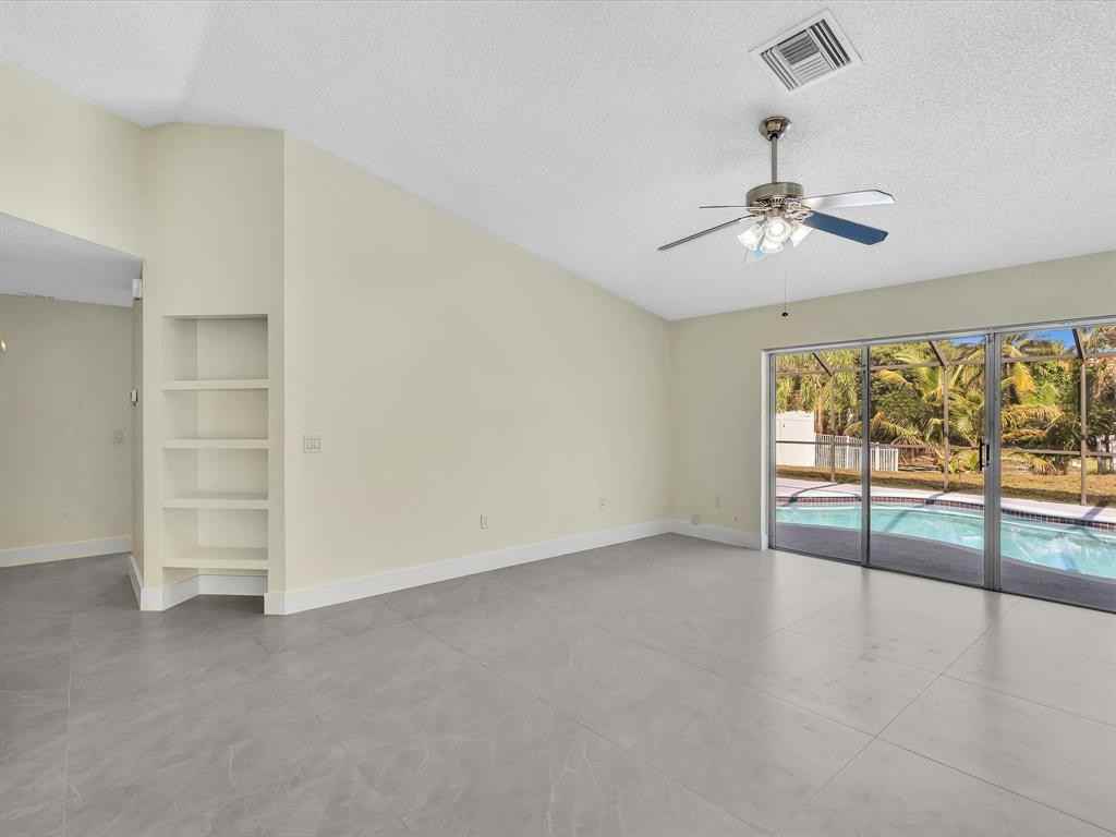 13400 Nw 5th Ct #13400 - Photo 6 of 50
