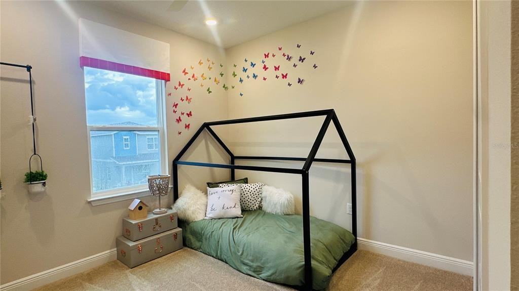 16450 Hamlin View Street #16450 - Photo 2 of 32