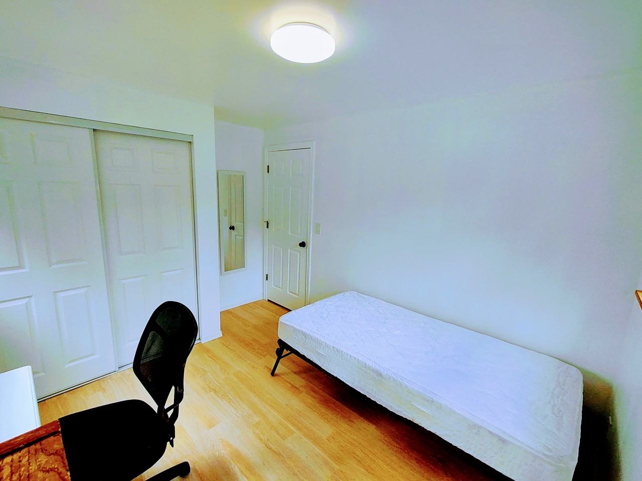 7903 218th St Sw #NA - Photo 3 of 4