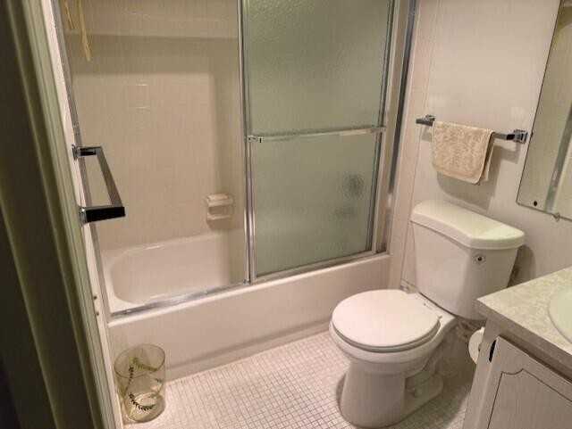 Country Club Boulevard #2420302D - Photo 3 of 25