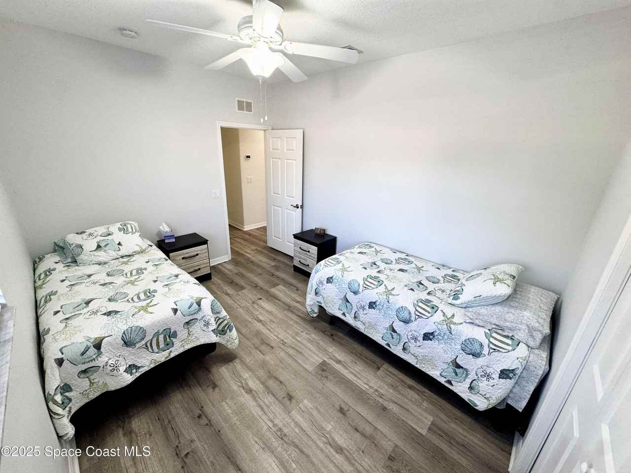 121 Majestic Bay Avenue #121 - Photo 3 of 46