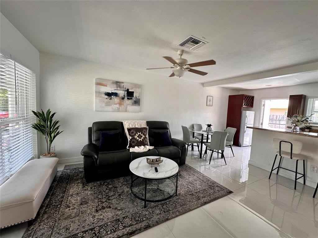 5411 Northeast 22nd Terrace #5411 - Photo 6 of 14