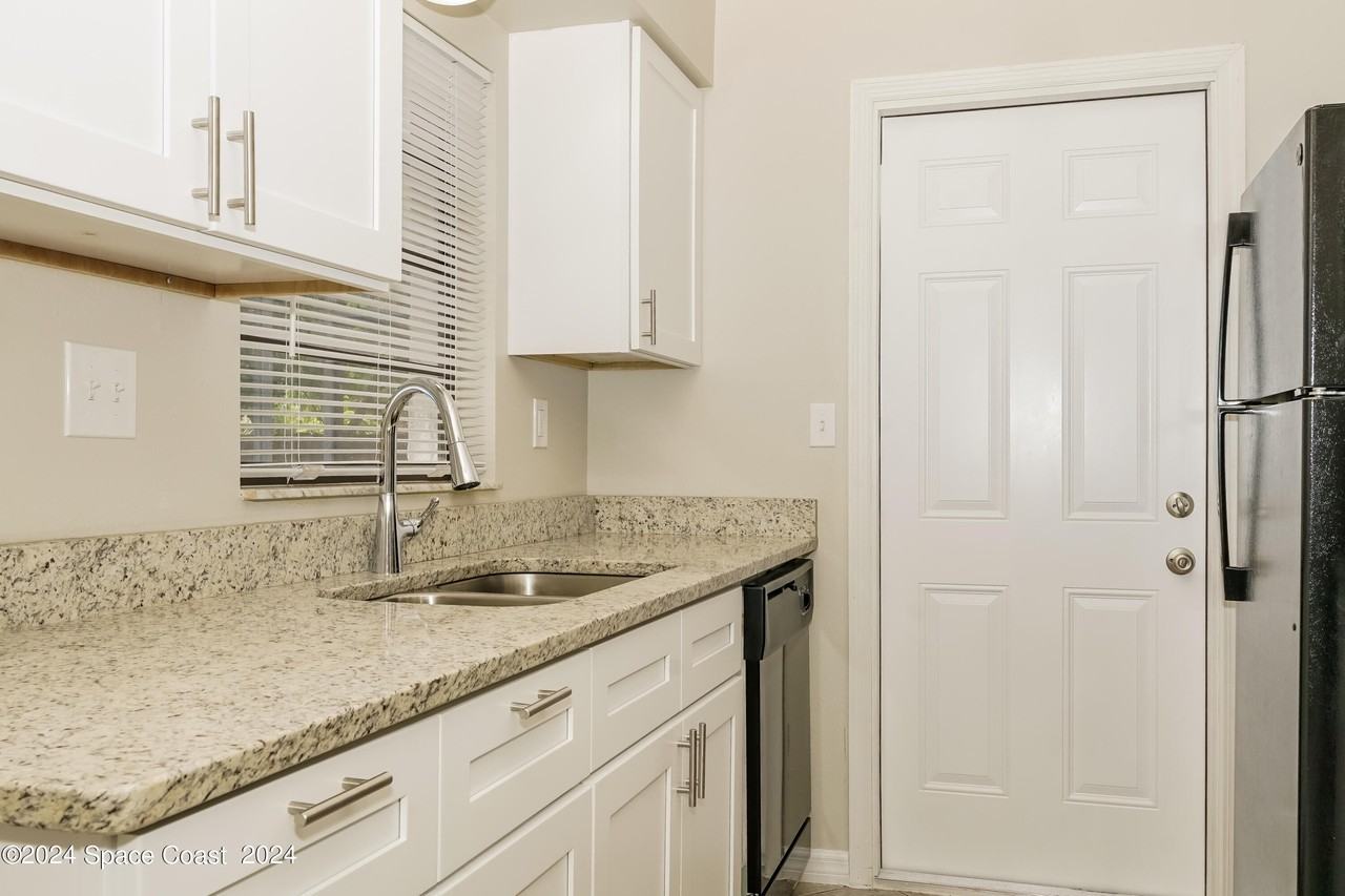 6830 Caliph Avenue #6830 - Photo 7 of 16