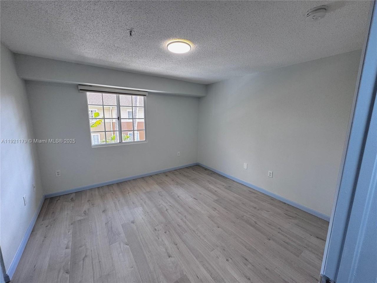 2881 Northeast 185th Street #2881-102 - Photo 5 of 12