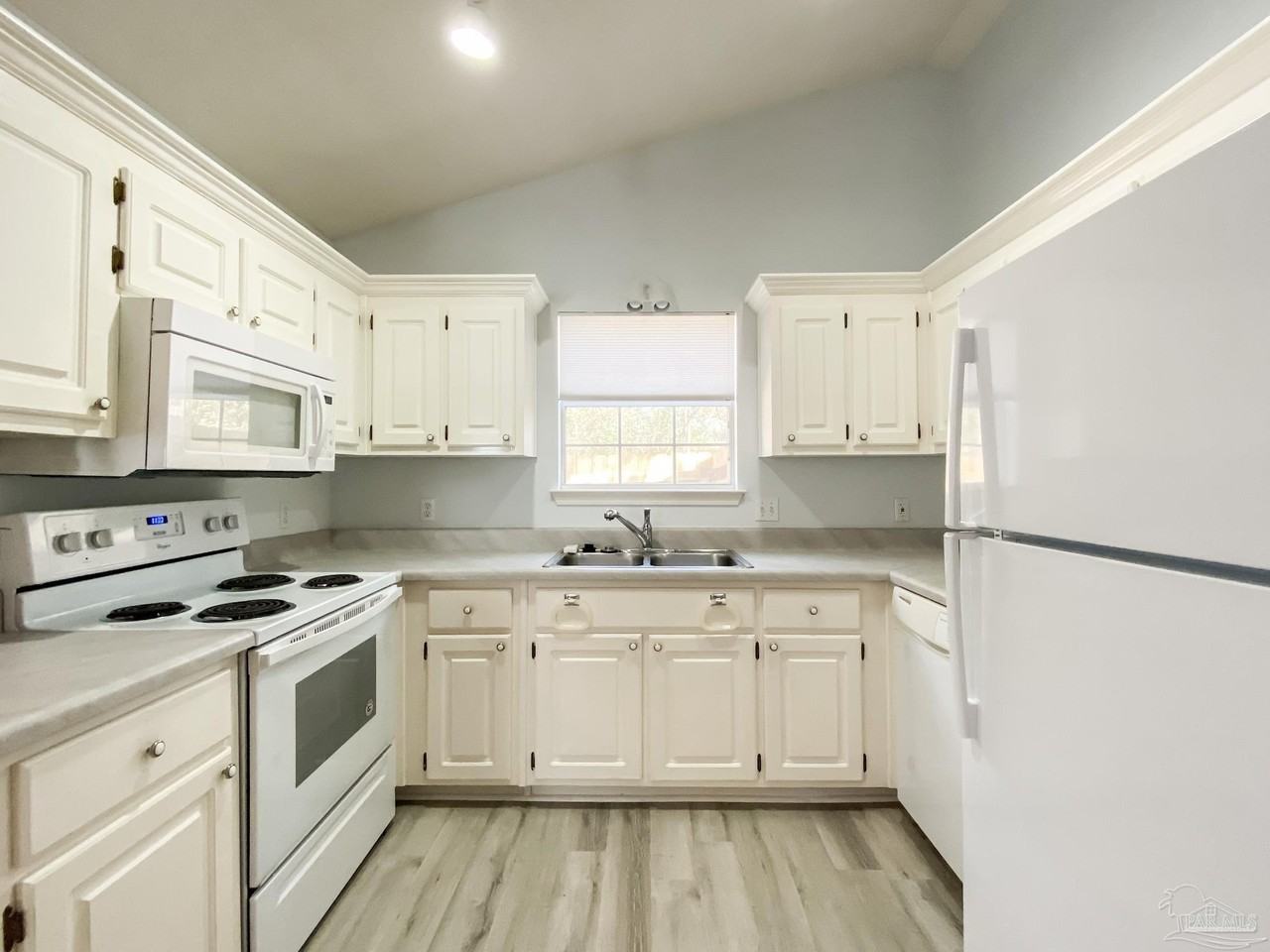 5917 N Bay Point Dr #5917 - Photo 3 of 28