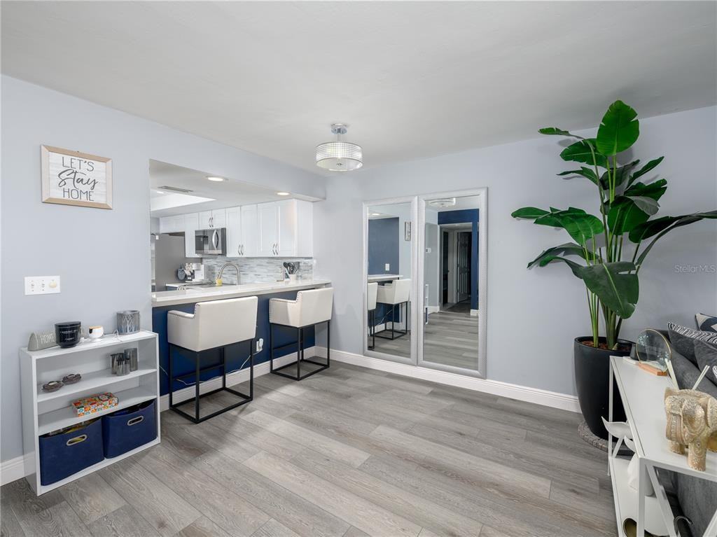 120 Caryl Way #120 - Photo 3 of 25