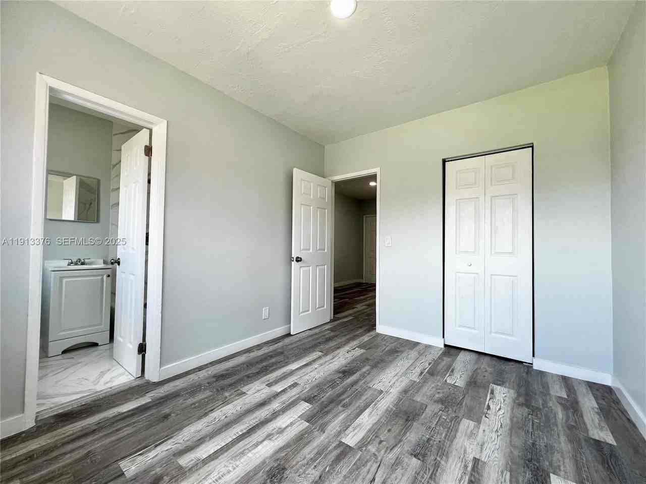 806 Northwest 7th Terrace