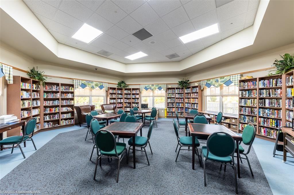 2 Emden Cir #2 - Photo 7 of 50