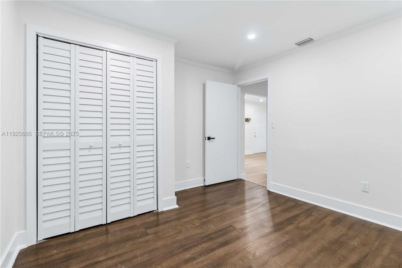 3240 Sw 69th Ave #3240-2 - Photo 7 of 26