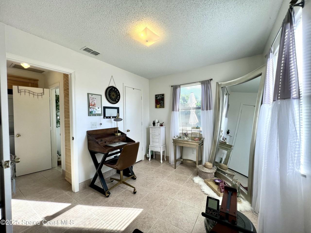 710 Flamingo Dr #710B - Photo 2 of 25