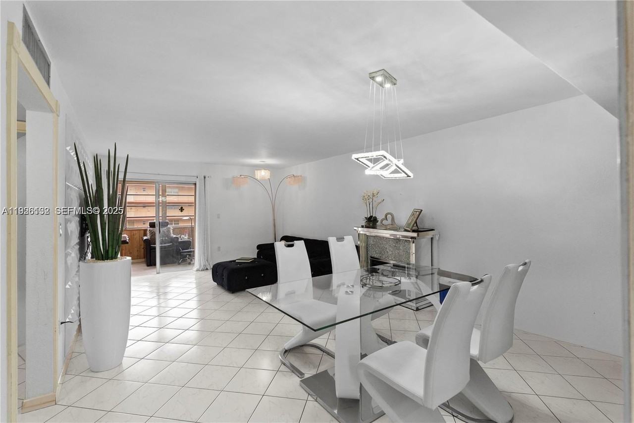 1810 West 56th Street